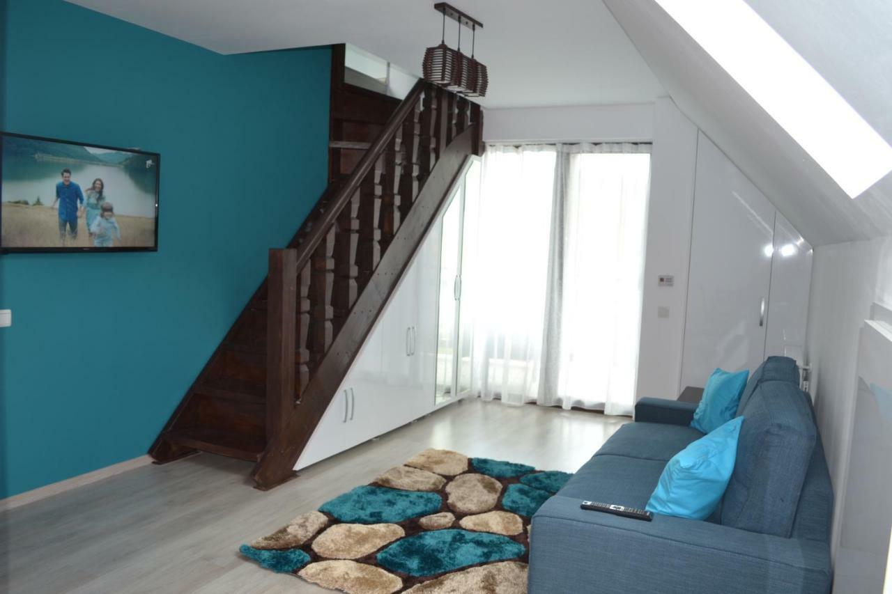 Golden Rose Apartment Busteni