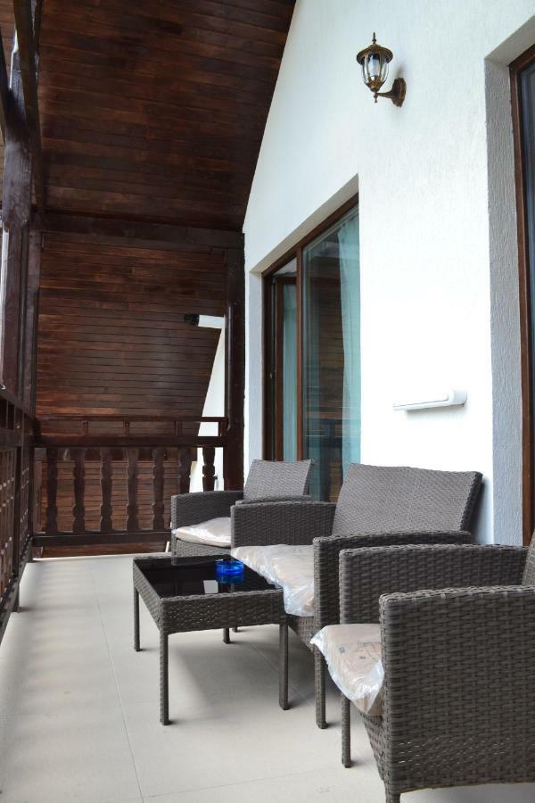 Golden Rose Apartment Busteni